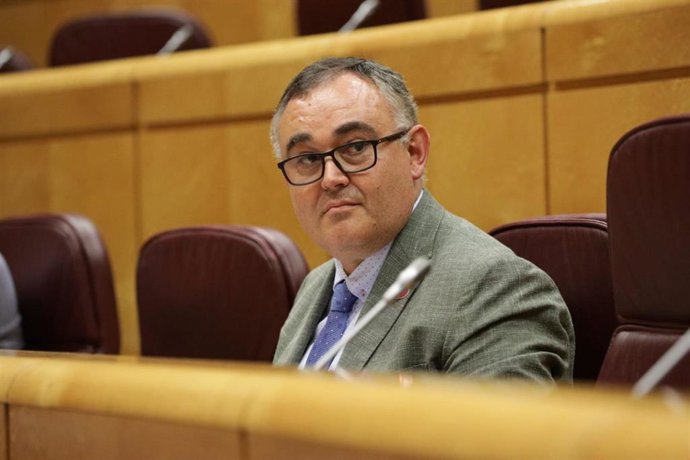 Archivo - El senador autonómico y diputado regional del PRC, José Miguel Fernández Viadero,