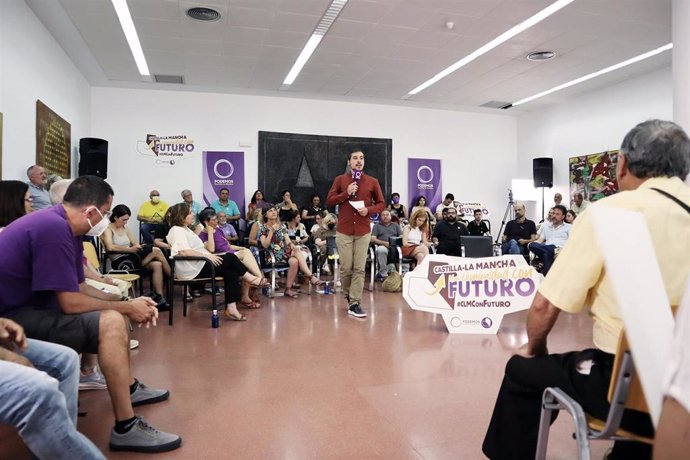 El coordinador autonómico de Podemos en C-LM, José Luis García Gascón