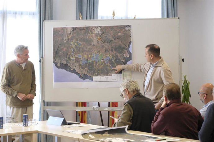 Presentación de las propuestas de ubicación de la balsa de riego de Sant Lluís.