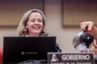 Calviño destaca el Plan de Recuperación entre los factores principales que explican el dinamismo económico