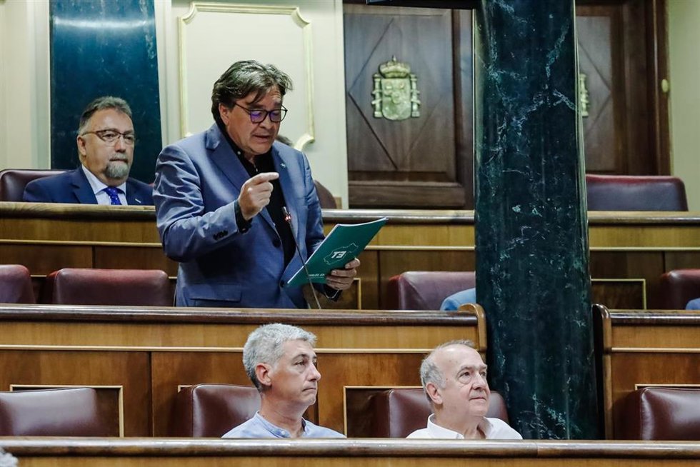 Archivo - El pleno del Congreso celebra la sesión de control al Gobierno