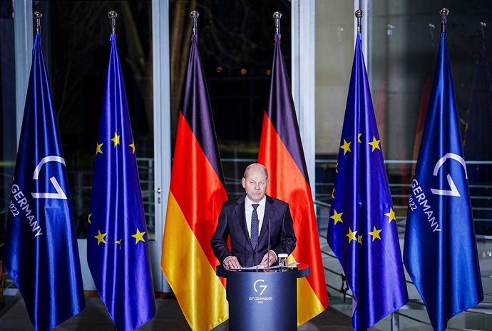 12 December 2022, Berlin: German Chancellor Olaf Scholz gives a press conference at the Chancellor's Office after the video conference with the heads of government of the G7 countries. Photo: Kay Nietfeld/dpa