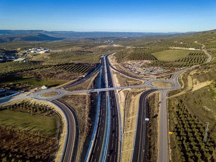 Nuevo tramo de la A-32 entre Vllacarrillo y Villanueva del Arzobispo