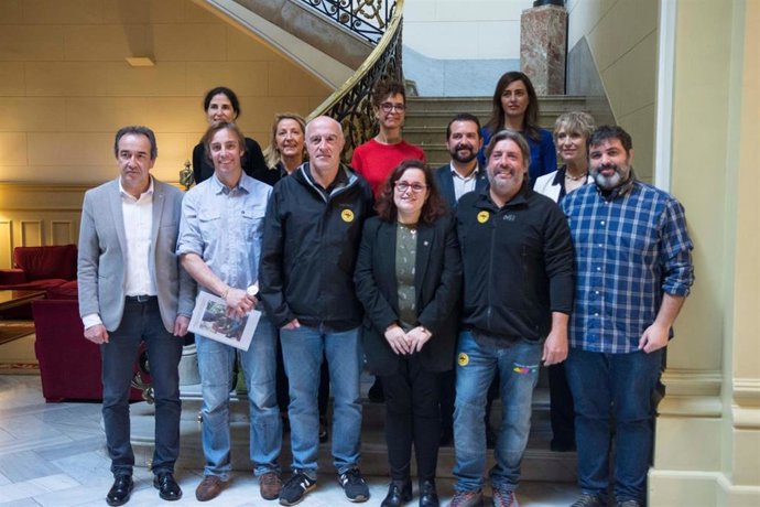 Representantes de las fuerzas políticas con representación en el Parlament tras la tramitación de la PNL.