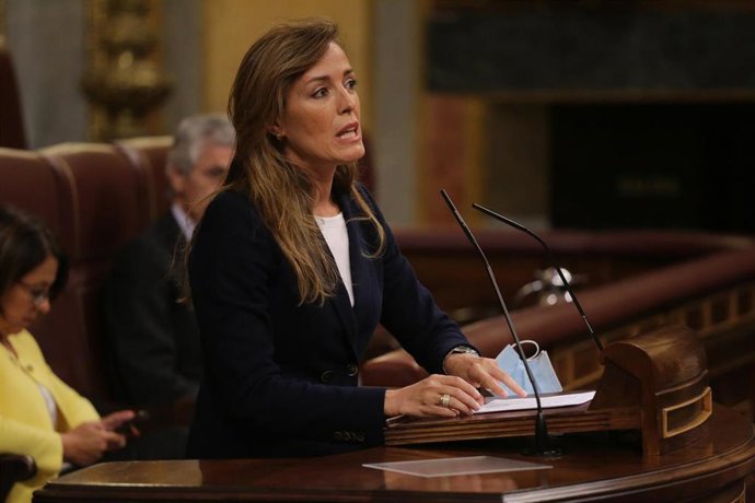Archivo - La diputada del PP Carmen Navarro, durante su intervención en la primera sesión de control al Gobierno en el Congreso de los Diputados tras el estado de alarma, en Madrid (España), a 24 de junio de 2020. El Congreso da esta semana un paso más 