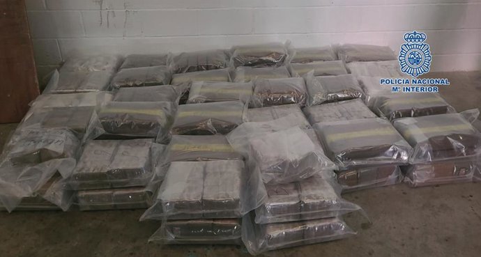 Droga intervenida en una operación policial con cuatro detenidos en Málaga