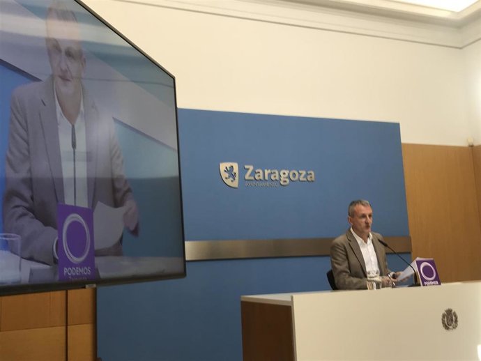 El portavoz del grupo municipal de Podemos en el Ayuntamiento de Zaragoza, Fernando Rivarés