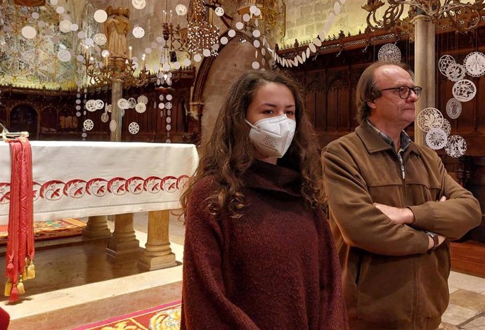 Nadia Akarir, la primera persona del Cor de La Seu que cantará el 'Canto de la Sibila', en la Misa del Gallo en la Catedral de Mallorca, junto al Mestre Joan Company