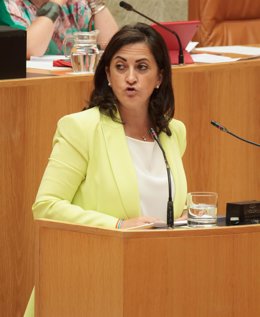 Archivo - La presidenta de La Rioja, Concha Andreu, interviene en la primera sesión del Debate sobre el Estado de la Región, en el Parlamento de La Rioja