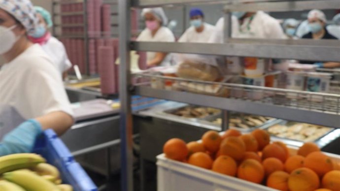 [Medios.Sevilla.Csalud] Entrecot De Ternera, Langostinos Y Roscón De Reyes Para Los Pacientes Del Virgen Del Rocío En Navidad