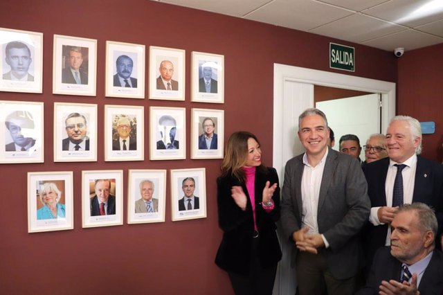La fotografía de Elías Bendodo se incorpora a la la galería de presidentes del PP de Málaga