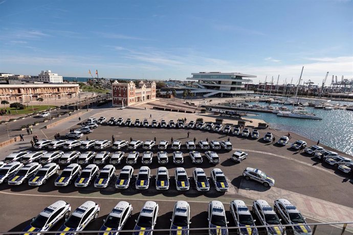 Archivo - La Policía Local renueva su parque móvil con 100 nuevos vehículos SUV híbridos menos contaminantes