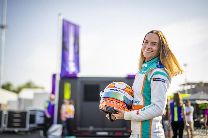 Archivo - La piloto española Belén García