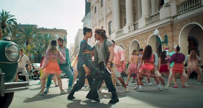 Captura del videoclip musical de la película de Bollywood rodada en Cádiz