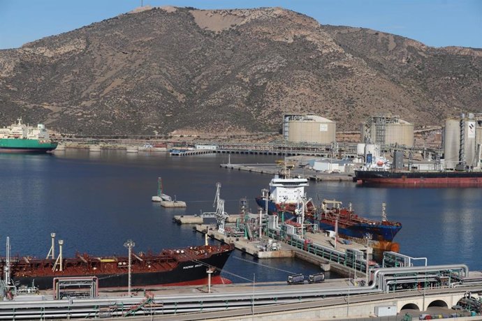 Puerto de Escombreras, en Cartagena (Murcia)