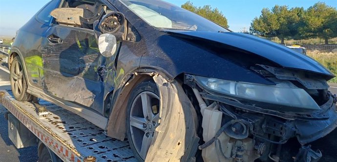 Coche siniestrado en la A-30 a la altura de la salida 189, en Cartagena