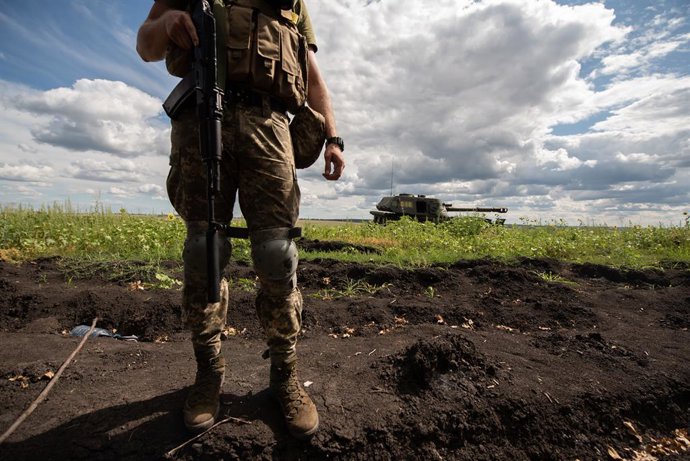 Archivo - July 19, 2022: Members of the regional defense battalion take a tour of the battlefront of the city of Kharkiv,Image: 708354766, License: Rights-managed, Restrictions: , Model Release: no, Credit line: Hector Adolfo Quintanar Perez / Zuma Pres
