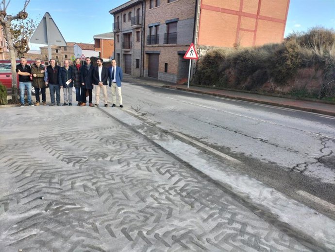 El Gobierno de La Rioja mejora la seguridad vial en la travesía de  Ribafrecha