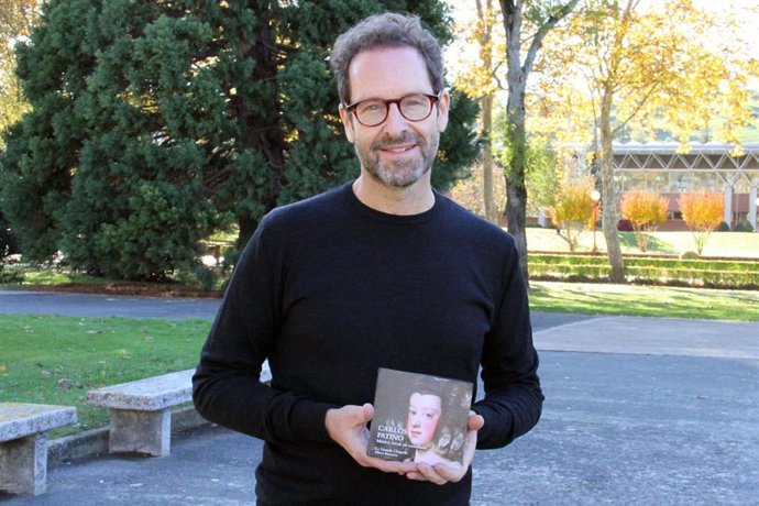 El director y musicólogo Albert Recasens ha sacado a la luz obras inéditas en castellano de Carlos Patiño (1600-1675), maestro de capilla de Felipe IV.