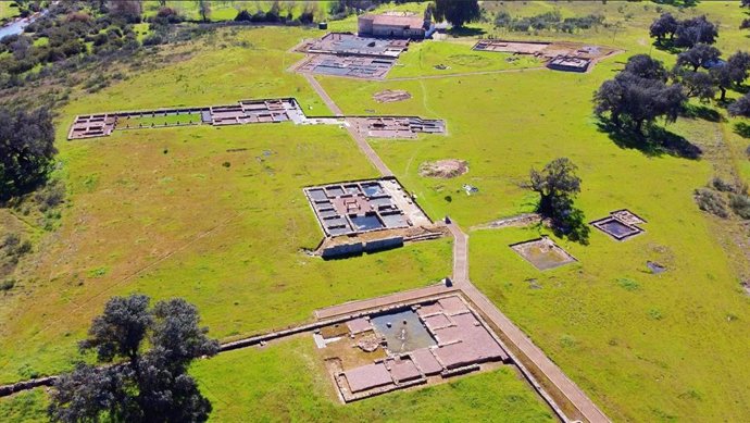 Vista aérea de la ciudad romana de Arucci Turóbriga de Aroche (Huelva).