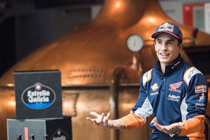 El piloto de MotoGP Marc Márquez (Repsol Honda Team) en un acto de Estrella Galicia 0,0 en el MEGA (Museo de Estrella Galicia), en A Coruña
