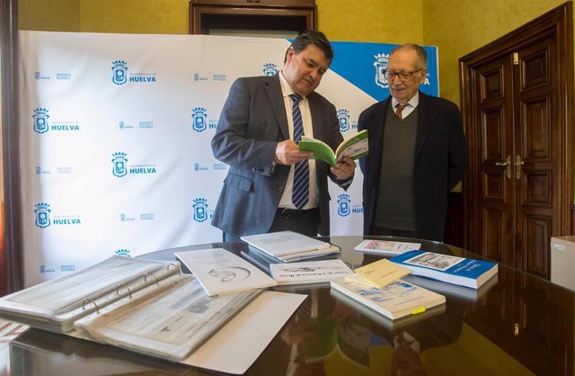 25.12.22 Nota Y Foto Ayto Huelva (Donación José Bacedoni)