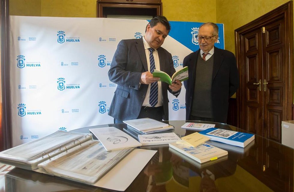 25.12.22 Nota Y Foto Ayto Huelva (Donación José Bacedoni)