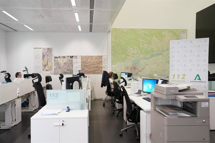 Cádiz.- El 112 gestiona más de 340 incidencias durante la Nochebuena y la madrugada de Navidad, un 28% menos que en 2021