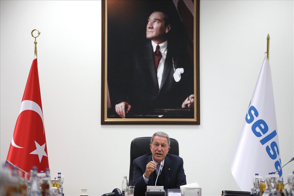Archivo - El ministro de Defensa de Turquía, Hulusi Akar.