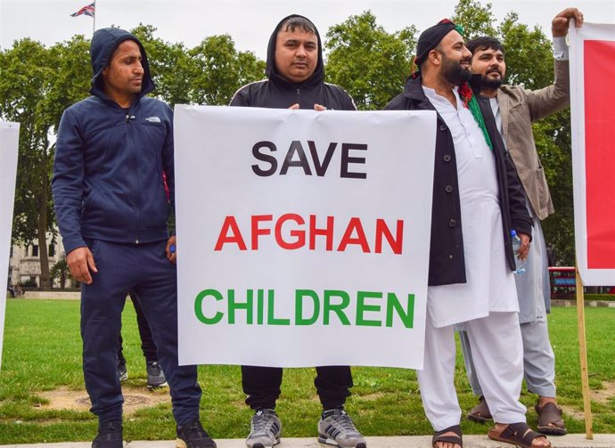 Una protesta en Londres a favor de proteger a la infancia en Afganistán