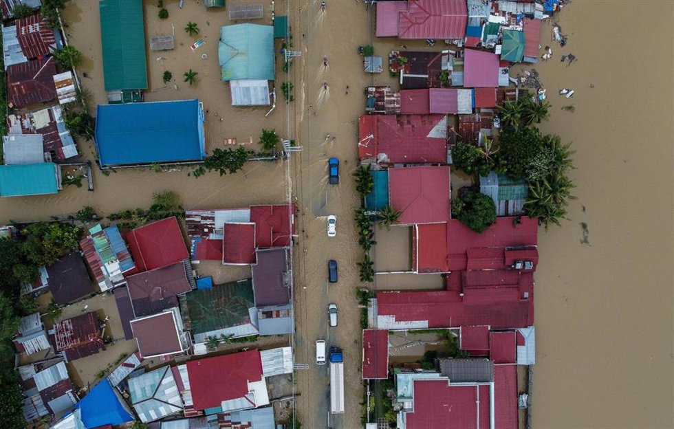 Archivo - Imagen aérea de inundaciones en Filipinas.