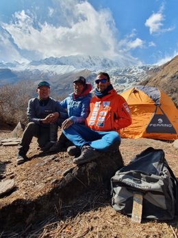 Alex Txikon en el campamento base del Manaslu.