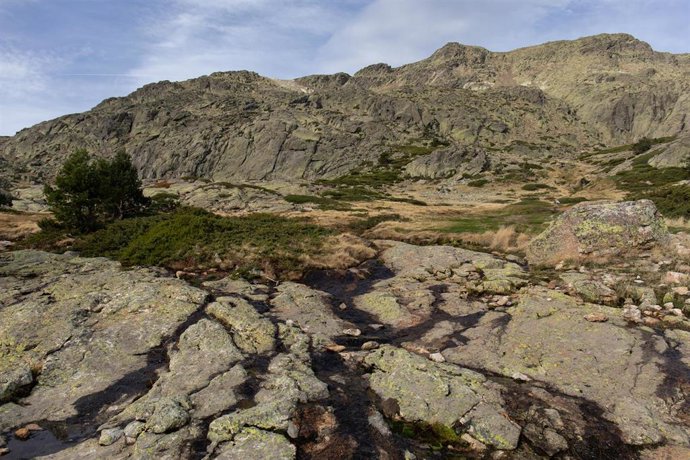Archivo - Arroyos en el Parque Natural de la Cumbre, Circo y Lagunas de Peñalara.