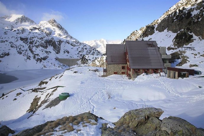 Archivo -  Refugio de Bachimaña, en el Pirineo oscense