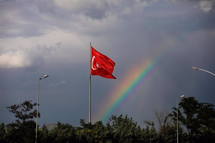 Archivo - Bandera de Turquía en Ankara