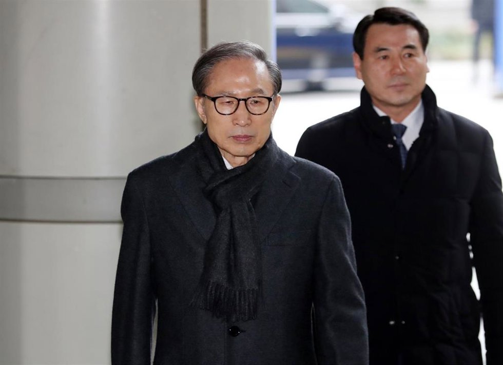 Archivo - El expresidente Lee Myung Bak