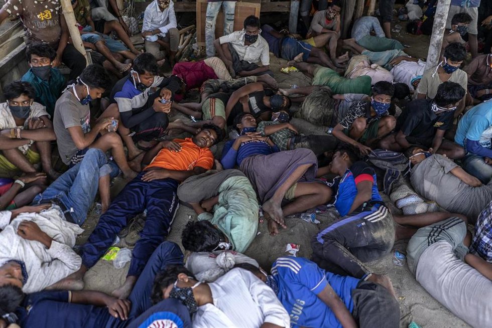 Archivo - Rrefugiados rohingya en un compamento de la ciudad de Lhokseumawe, situada en el norte de la isla indonesia de Sumatra.