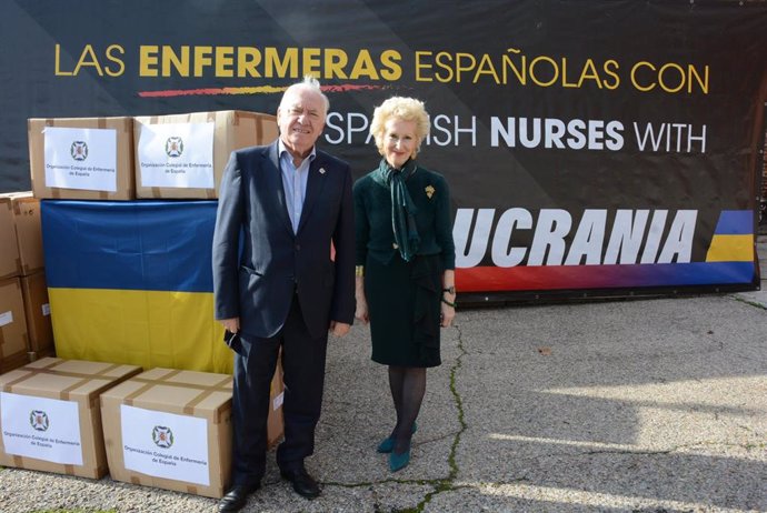 Los enfermeros donan a Ucrania dos toneladas de ropa témina para niños y adultos en situación de vulnerabilidad