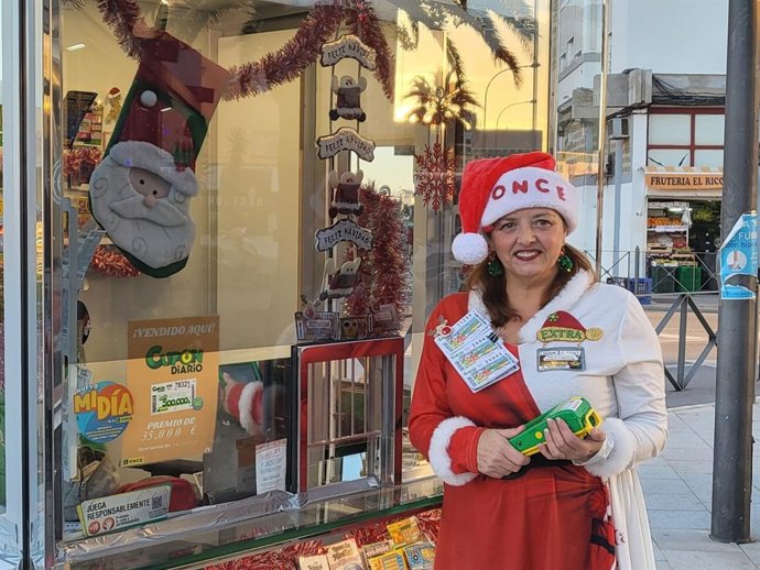 Susana Vidal, vendedora de la ONCE en San Fernando.