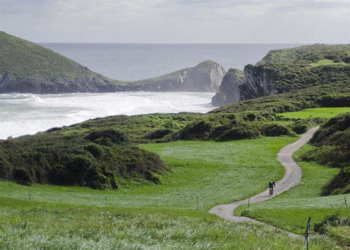 Archivo - Correos elige Llanes para proocionar el Camino del Norte.