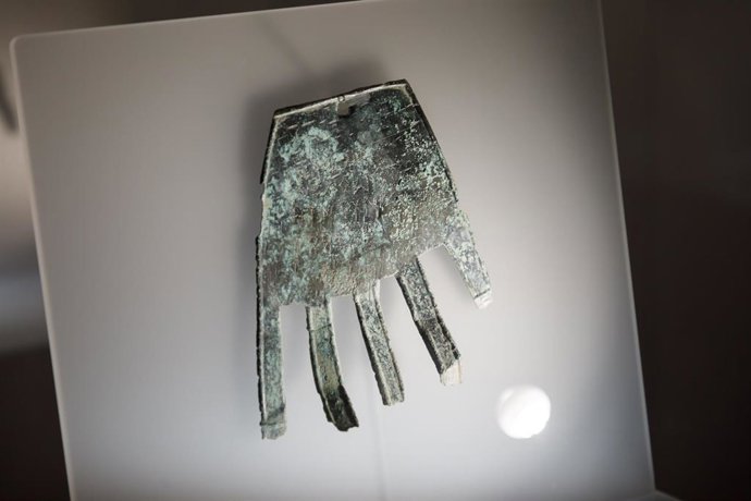 Cultura expondrá este jueves en el Planetario de Pamplona la Mano de Irulegi.