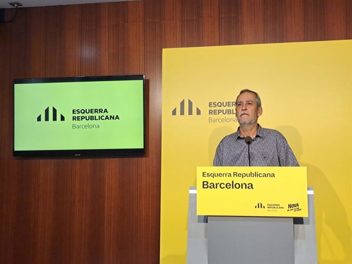 Archivo - El portaveu del grup municipal d'ERC a Barcelona, Jordi Coronas