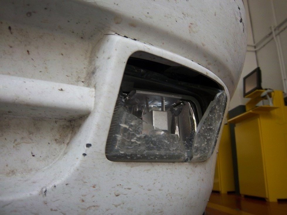 Un faro antiniebla roto