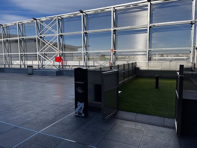 Nova terrassa a la Terminal 2 de l'Aeroport de Barcelona-el Prat