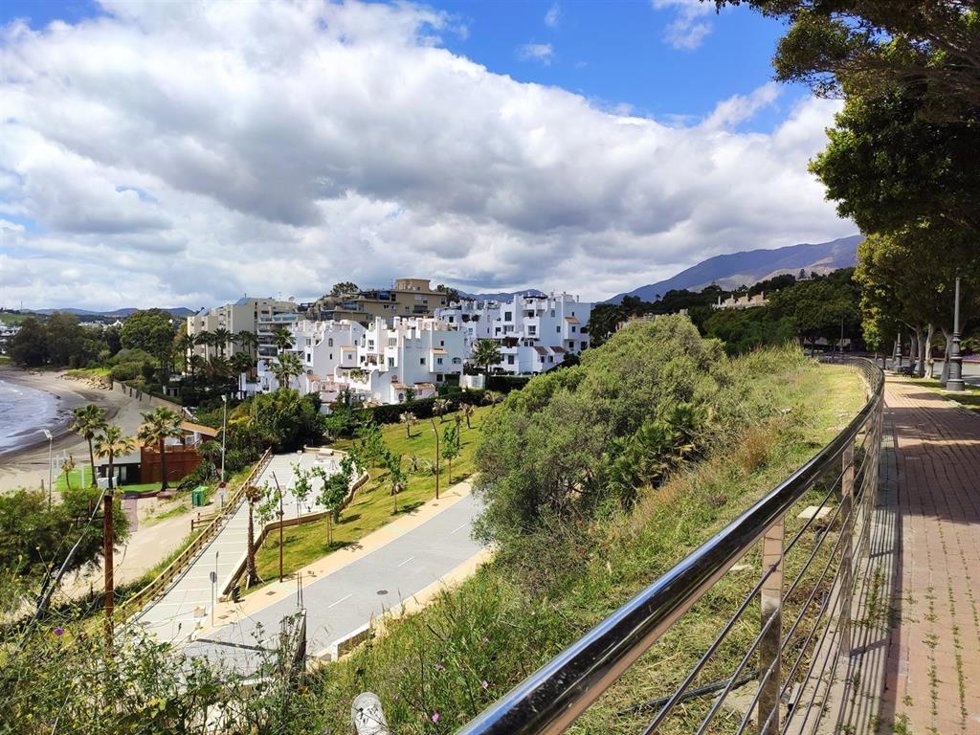 Corredor playa del Cristo en Estepona (Málaga)