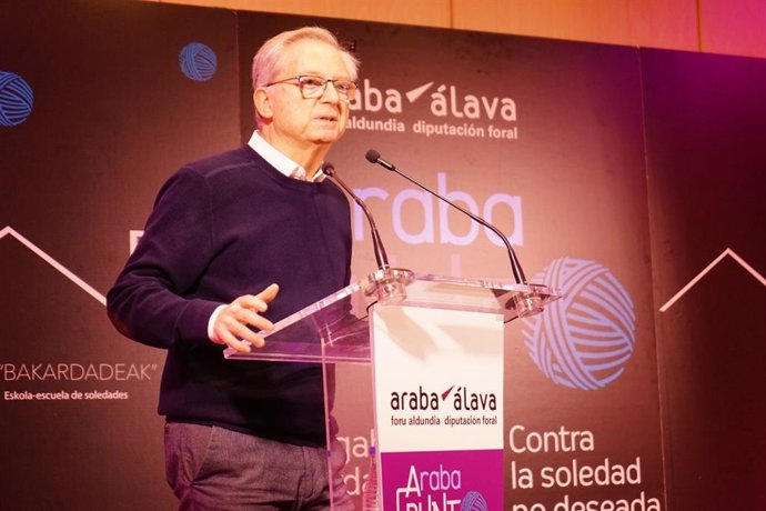 El diputado foral de Políticas Sociales, Emilio Sola, ha presentado este martes en el municipio de la Cuadrilla de Rioja Alavesa este nuevo recurso,