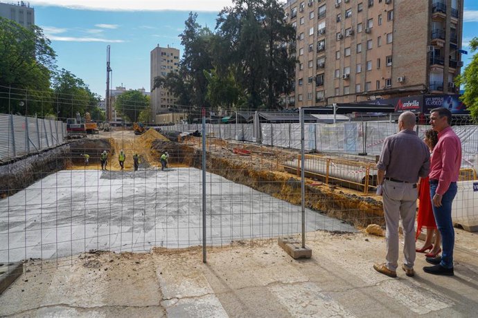 Archivo - Obras del tranvía de Sevilla