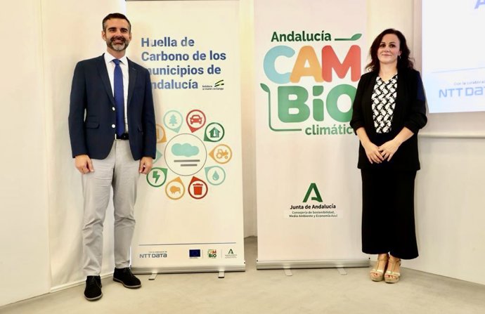 Archivo - El consejero de Sostenibilidad de la Junta de Andalucía, Ramón Fernández-Pacheco, presenta una nueva herramienta pionera para el cálculo de huella de carbono (Foto de archivo).