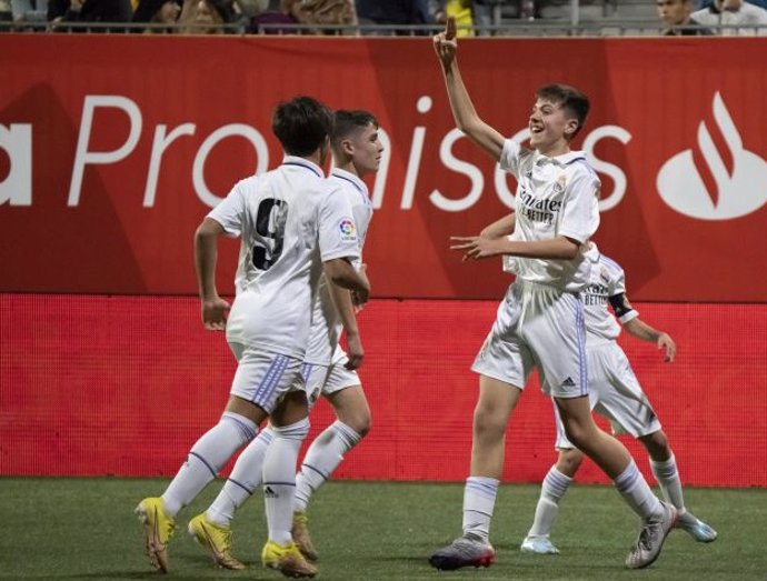 Los jugadores del Real Madrid celebran un gol ante el Teneife en la XXVI edición de LaLiga Promises Santander