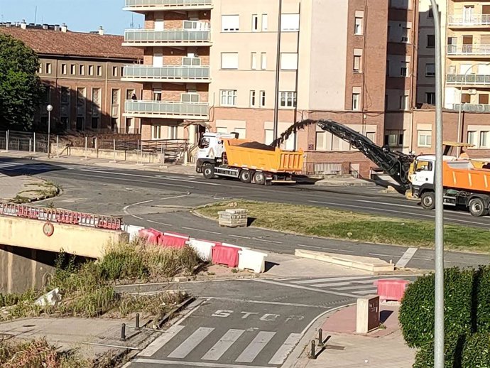 Archivo - Inicio obras del nudo de Vara de Rey en Logroño